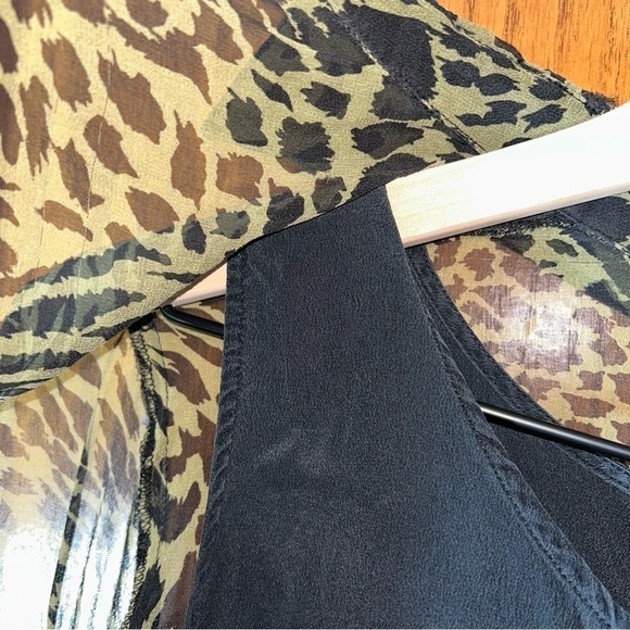 New York City Design Co. Vintage 100% Silk Blouse - Size M - Picture 4 of 6